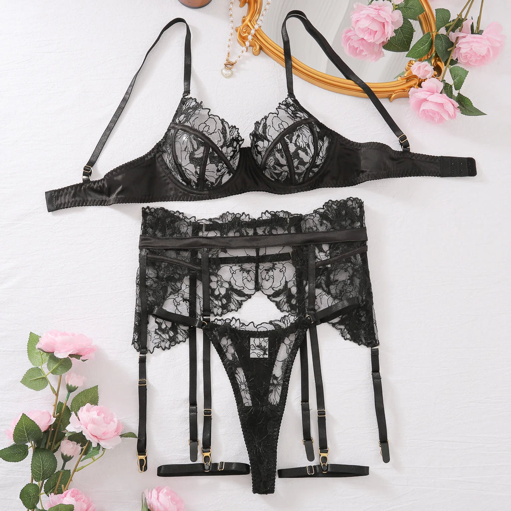 High Quality 2024 Hot Sale Luxury Ladies Erotic Lingerie Lace Floral Embroidery Sexy See-Through Gathered Underwear 4-Piece Set